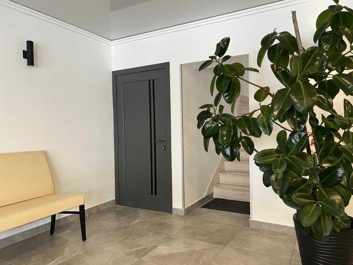 Отель Loft Wood Мукачево Экстерьер фото